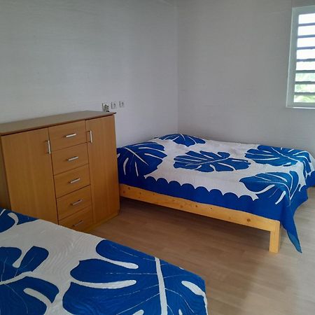 Mara'Ai Le Spot Tubuai Chambre Triple Taahueia Deluxe Sdb Privee Avec Piscine Mataura Exterior photo